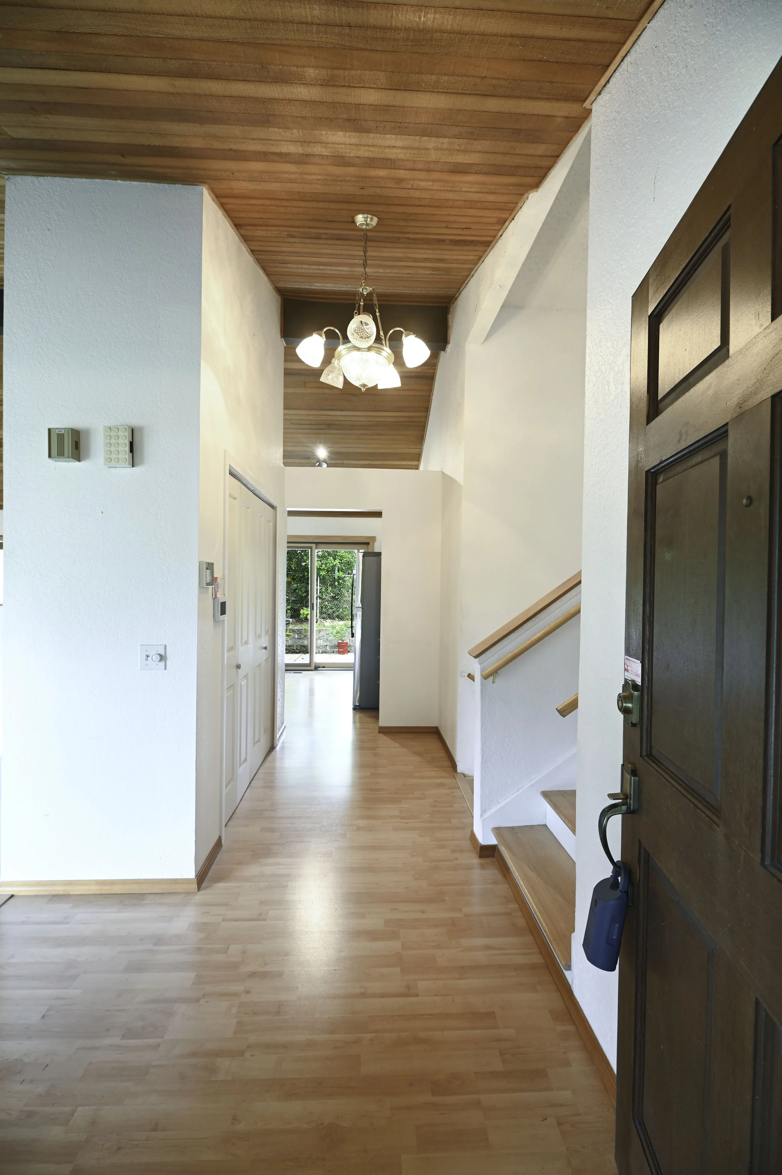18-Entry Small.jpg