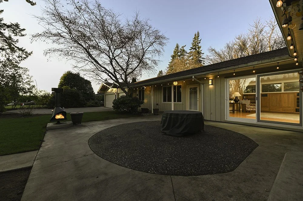 20-Courtyard Small.jpg