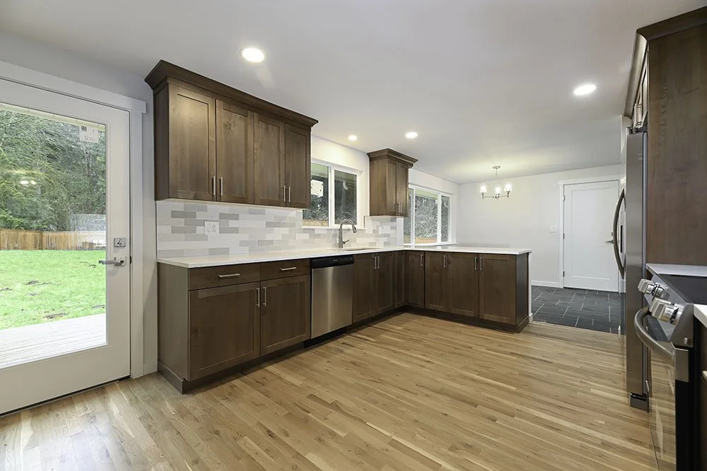 15-Kitchen Small.jpg