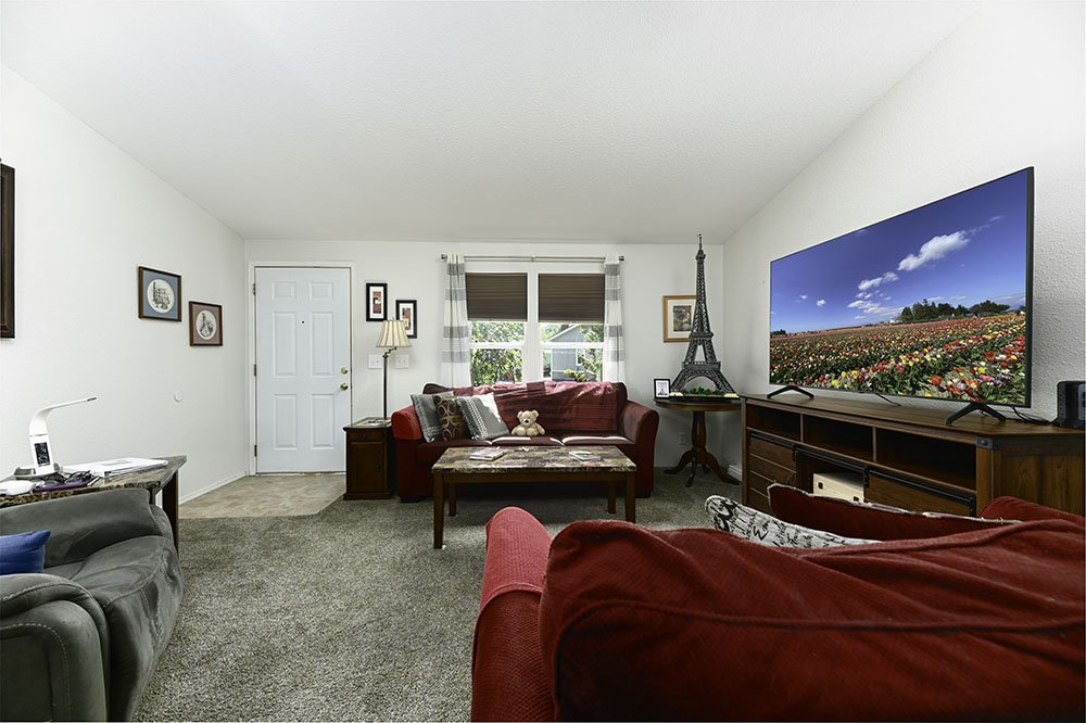 20-Front Entry Small.jpg