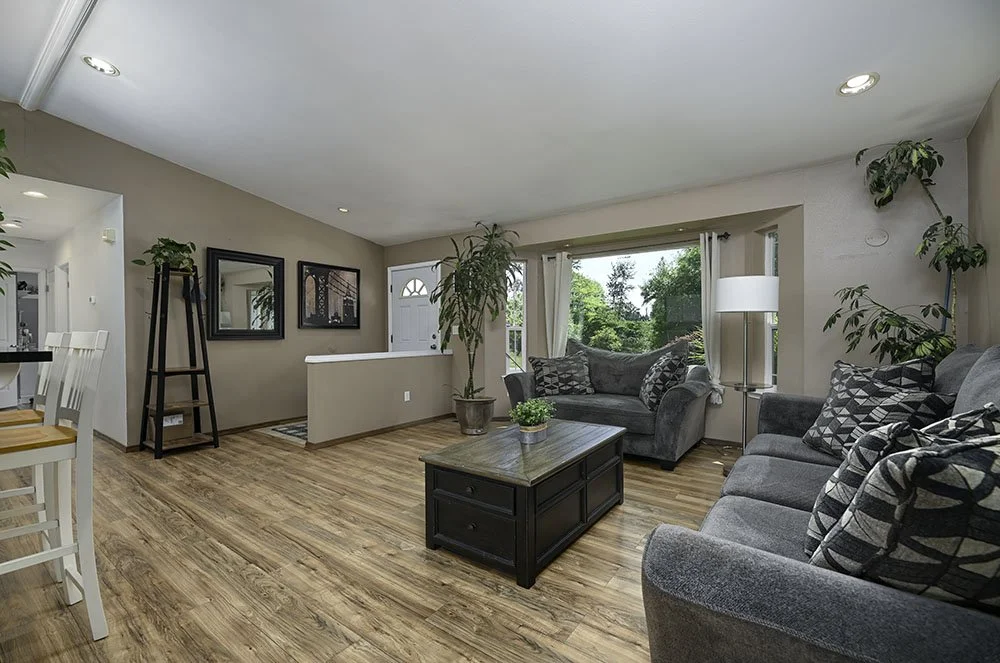 18-Living Room Small.jpg
