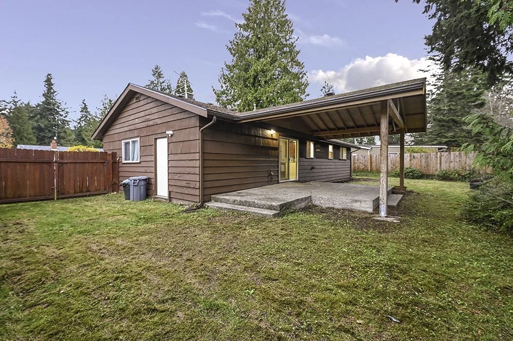 31-Back of House Small.jpg