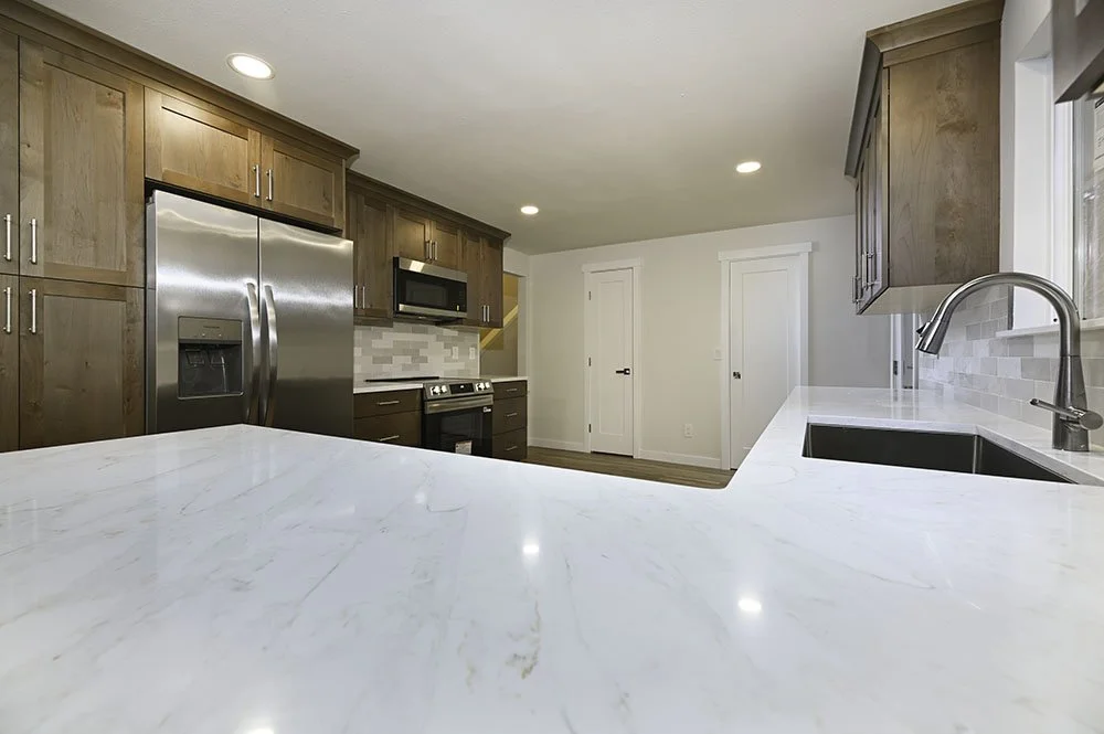 14-Kitchen Small.jpg