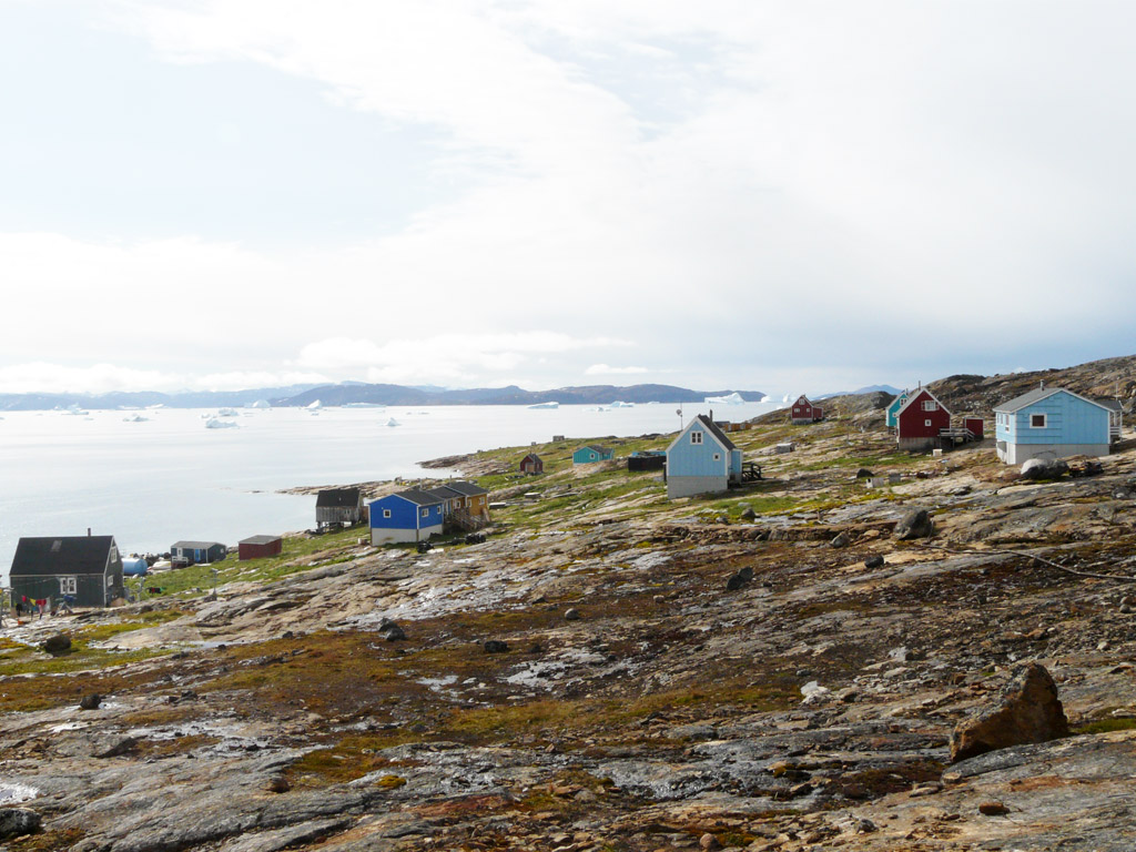 the village of Nutaarmiut, clinging to the rocks