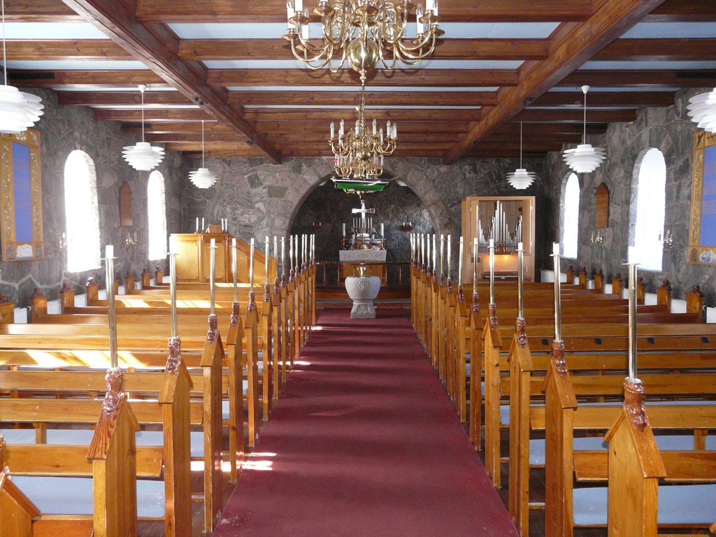 inside Uummannaq Church