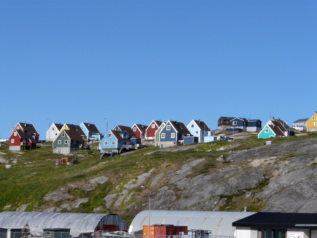 Qasigiannguit's colorful town