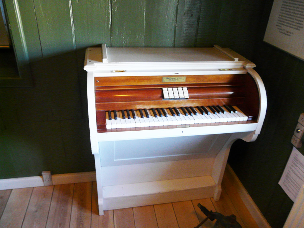 console from the 1927 Marcussen, now in the museum