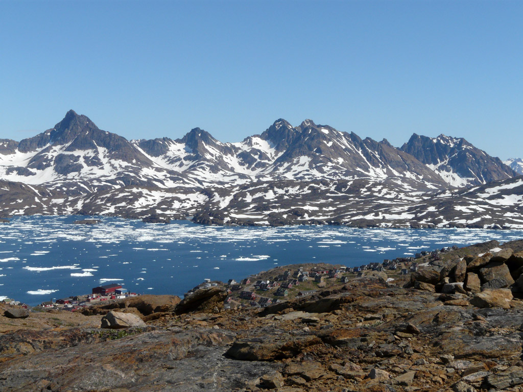 Tasiilaq, clinging to the hills overlooking the fjord