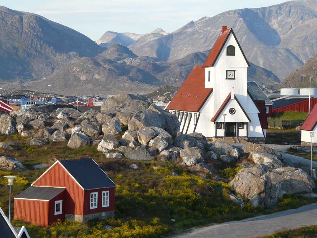 the tiny red house (lower left) that I had to myself for a week