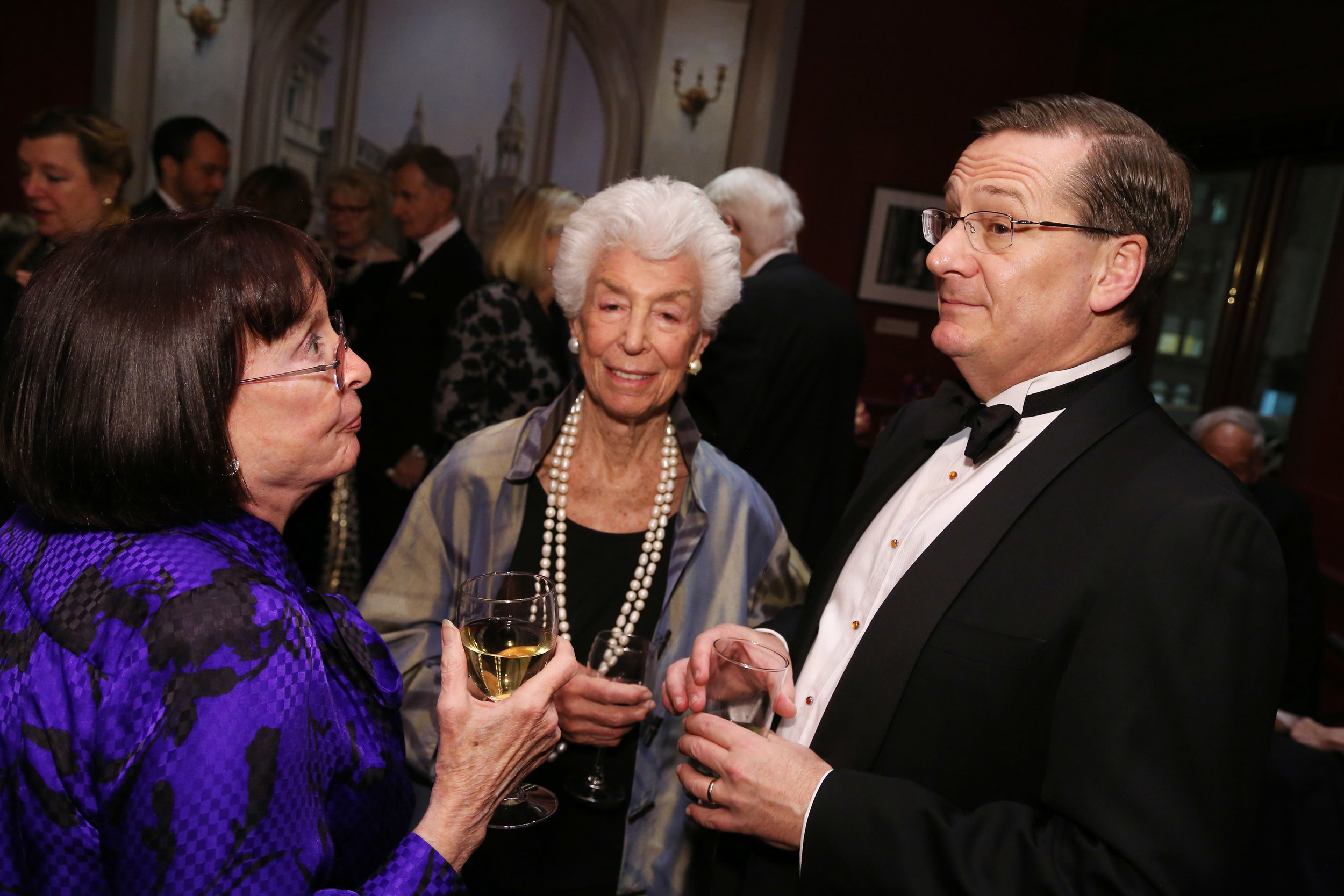  Judith Kernstadt, Joan Davidson, and Fred Larsen 