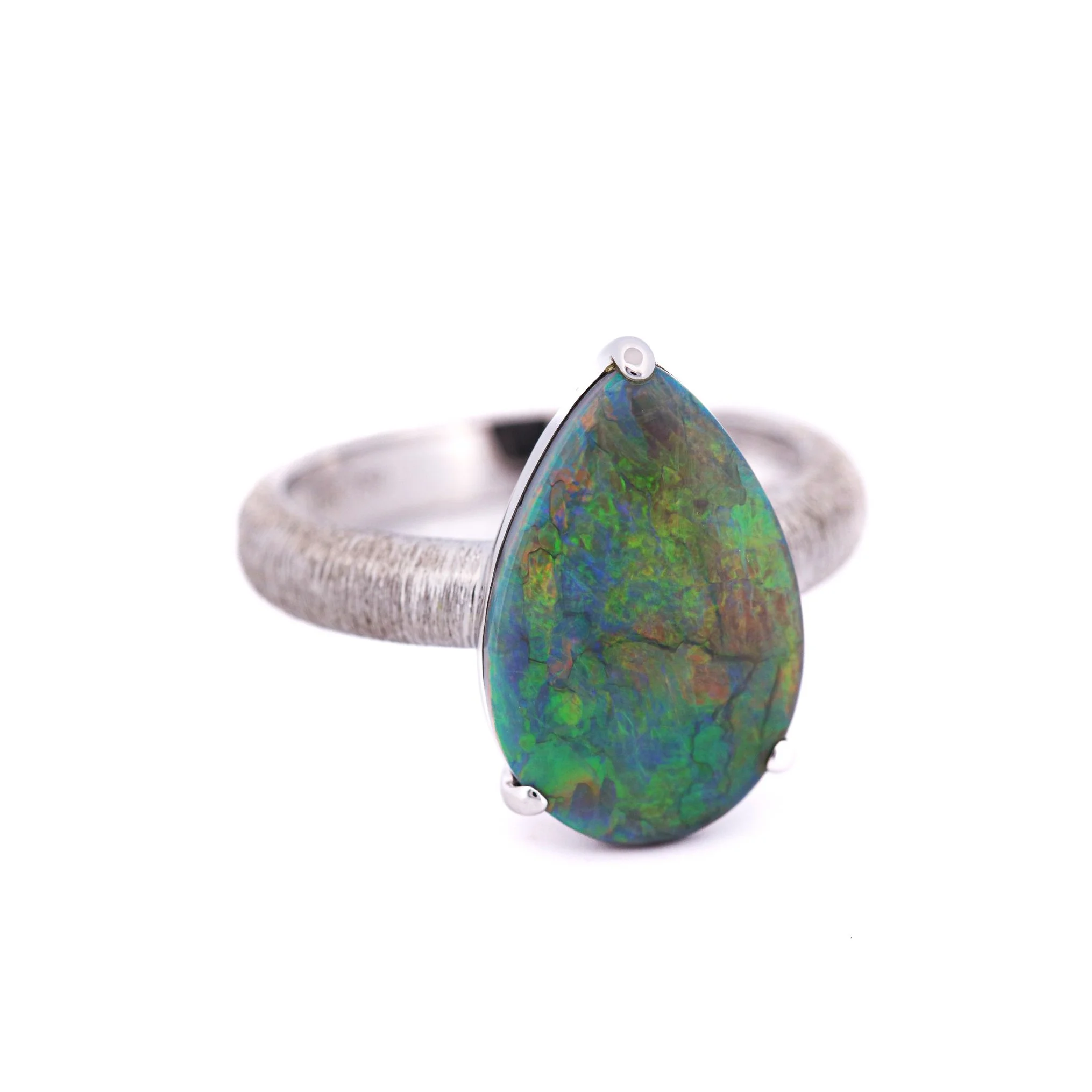 Black+opal+rings+over10k-032 copy.jpg