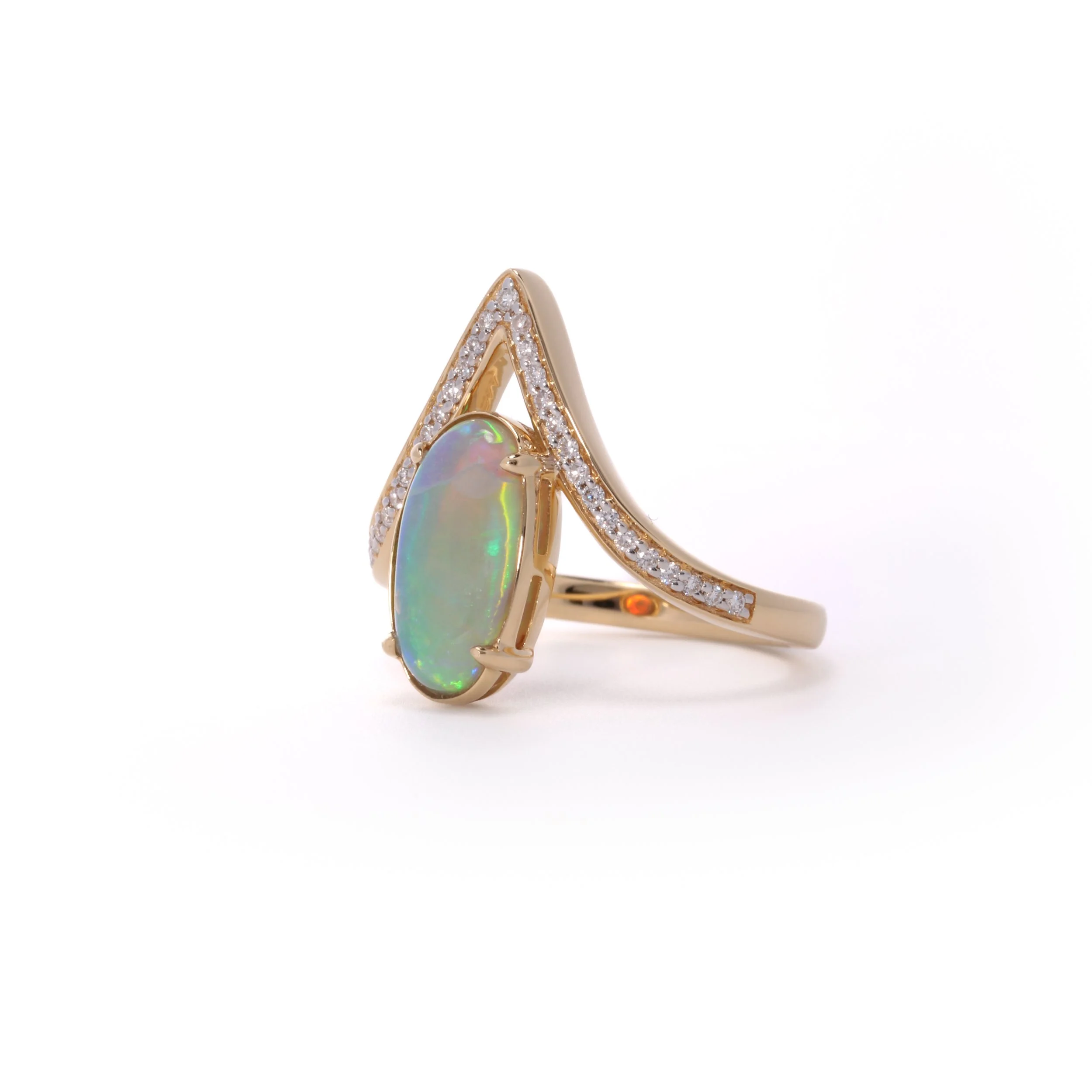 altmann-cherny-Black-Opal-Gold-Ring_2.jpg