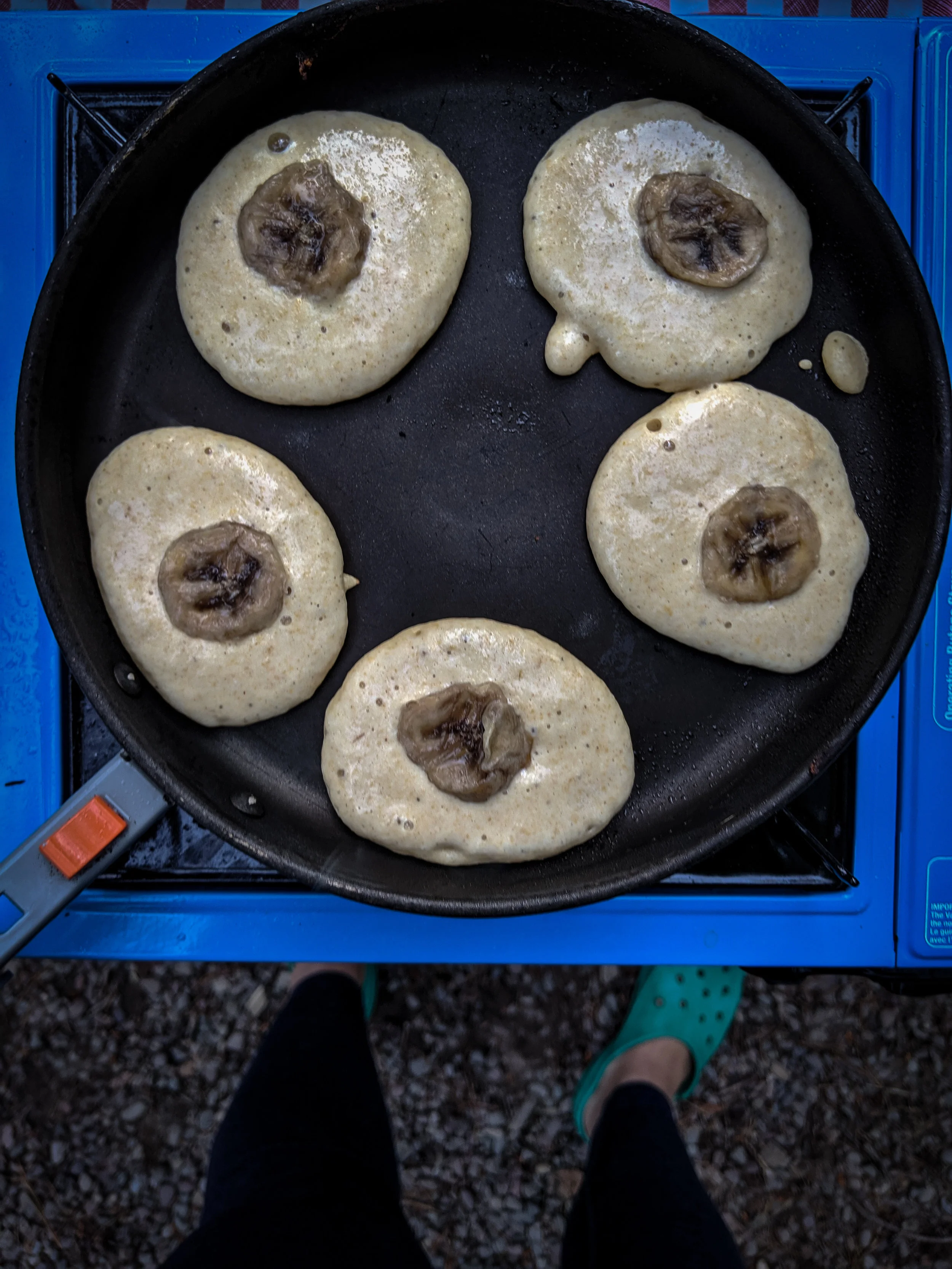Put bananas in the center before flipping