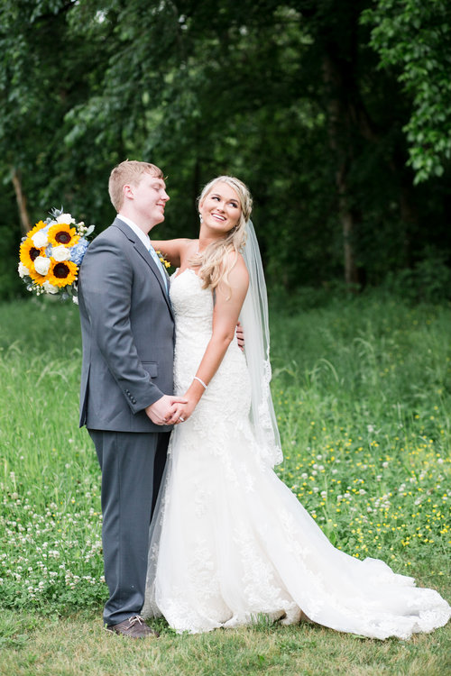 Wildflower picture with Bride and Groom