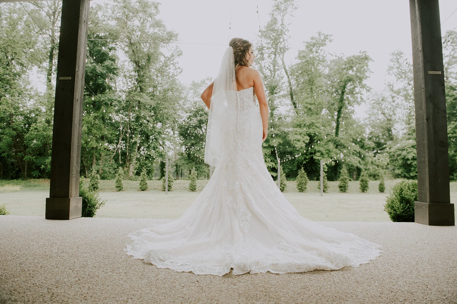 Real Weddings: Lauren and Matt's Springtime Tennessee Wedding