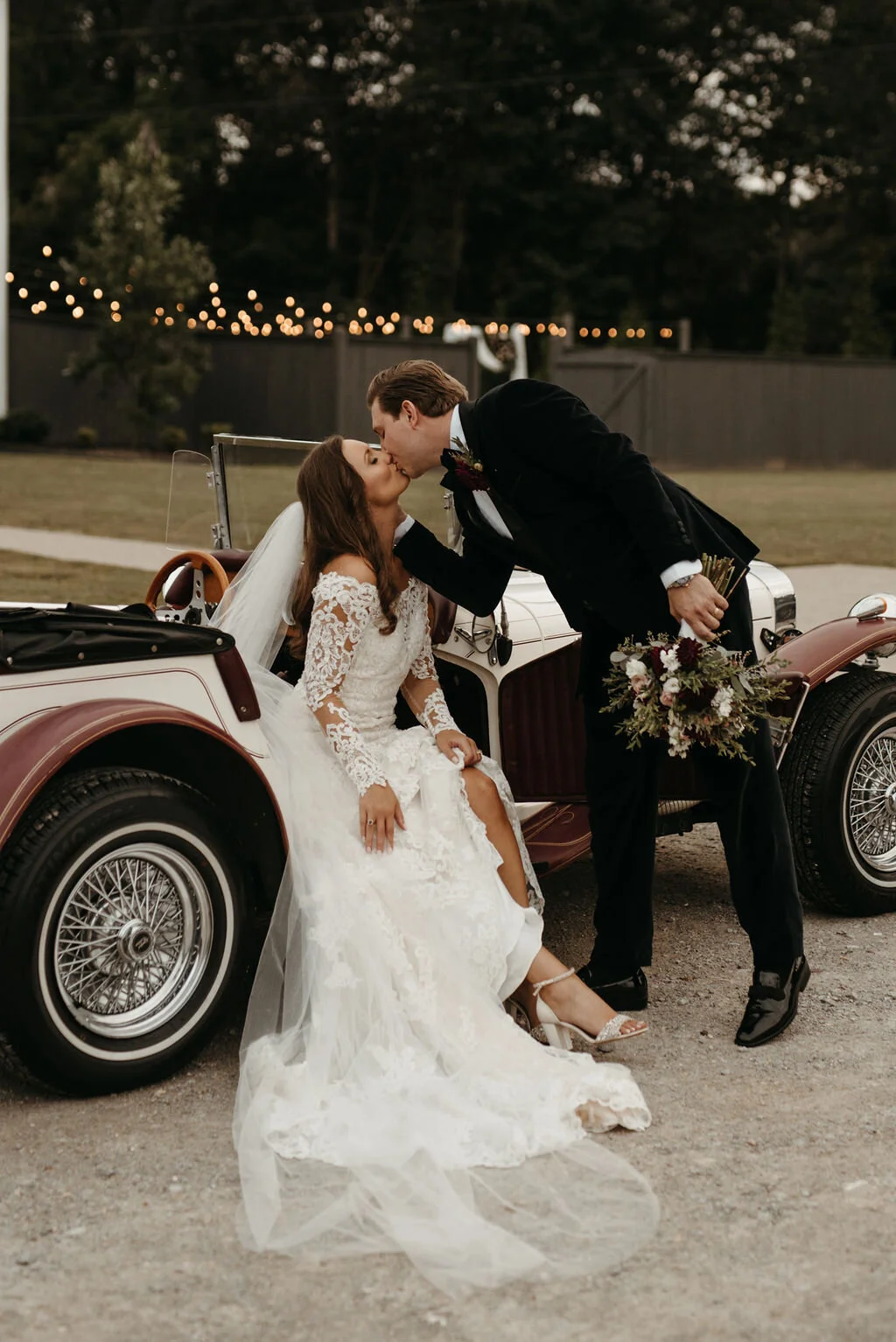Real Weddings: Lauren and Bradley's Tennessee Fall Wedding 
