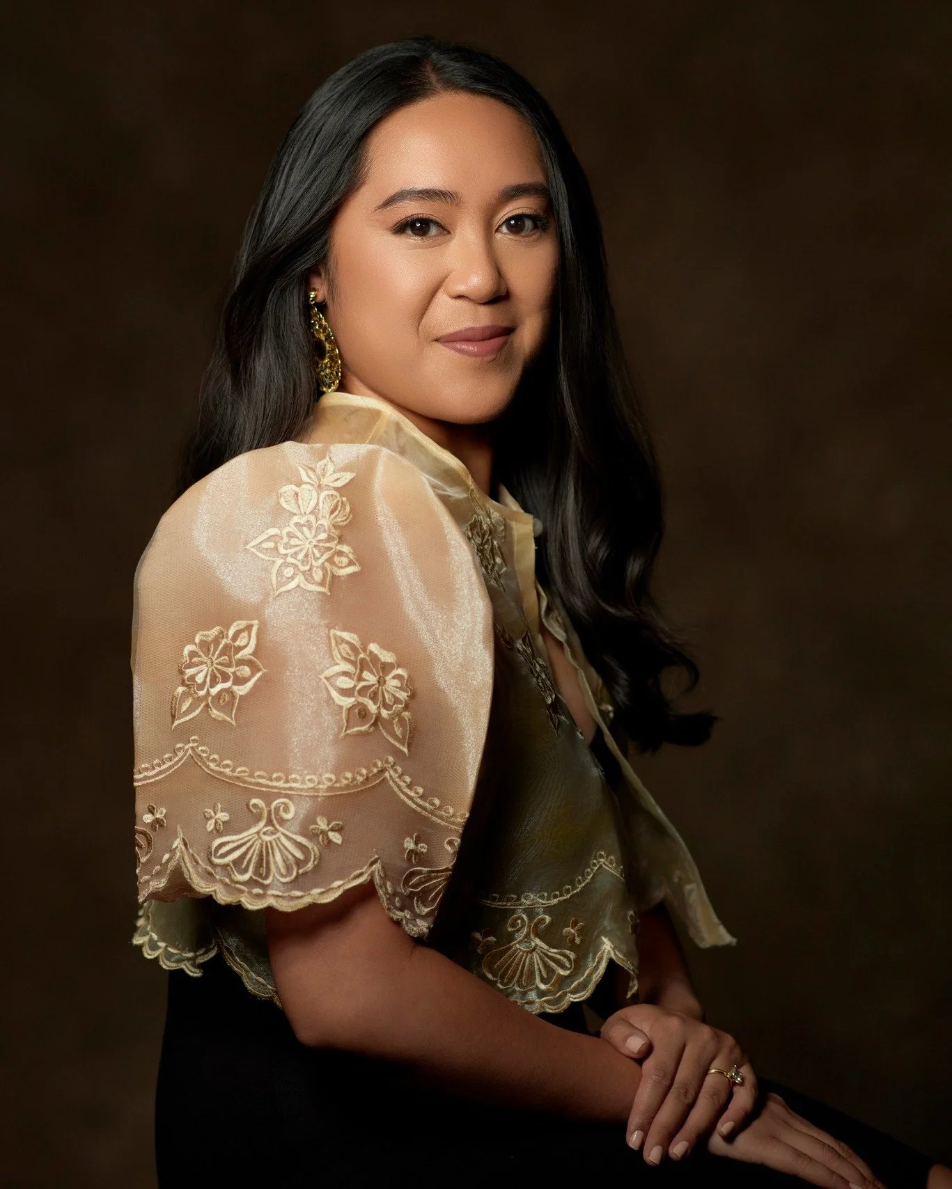 This beauty originally booked me for her wedding to capture her Filipino family portraits, but when things didn&rsquo;t go as planned, we turned it into a session all about celebrating her. Thank you, Samantha, for trusting me to capture this moment 