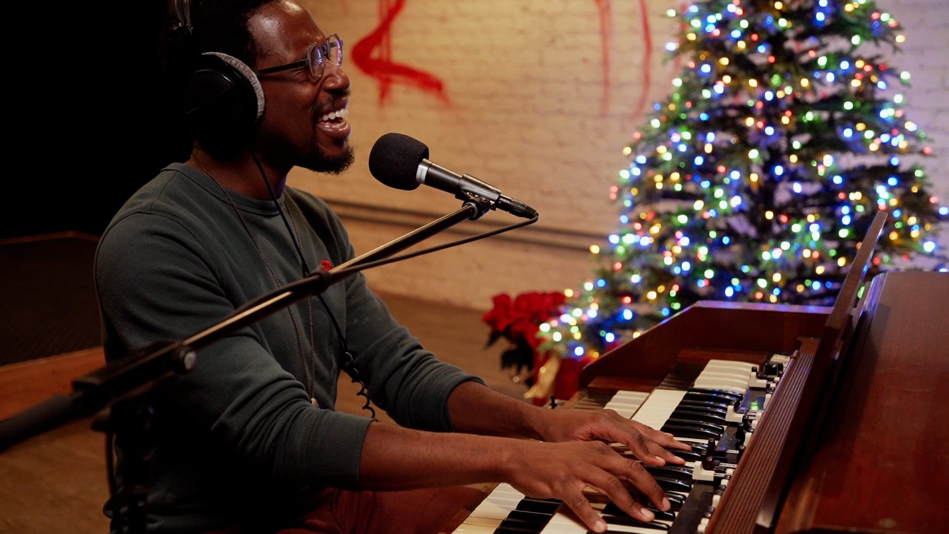 RAP-CORY HENRY-CHRISTMAS-00008.jpg