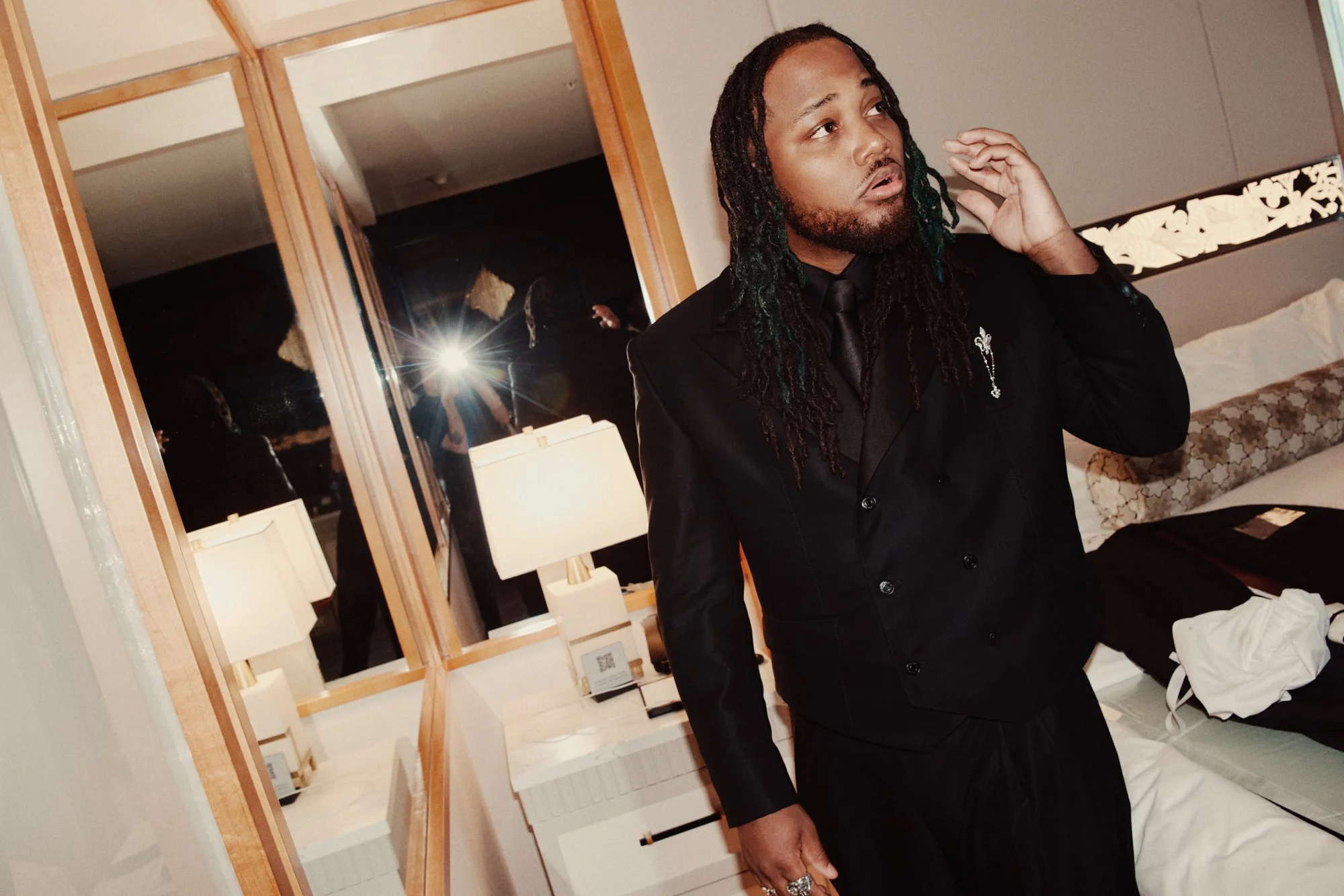 RAP-20260201-LEON THOMAS-GRAMMYS-0087.jpeg