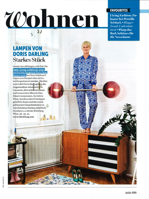 Maxima Magazin 2016: "...die mundgeblasenen Glasschönheiten sind in verschiedenen Farben erhältlich."