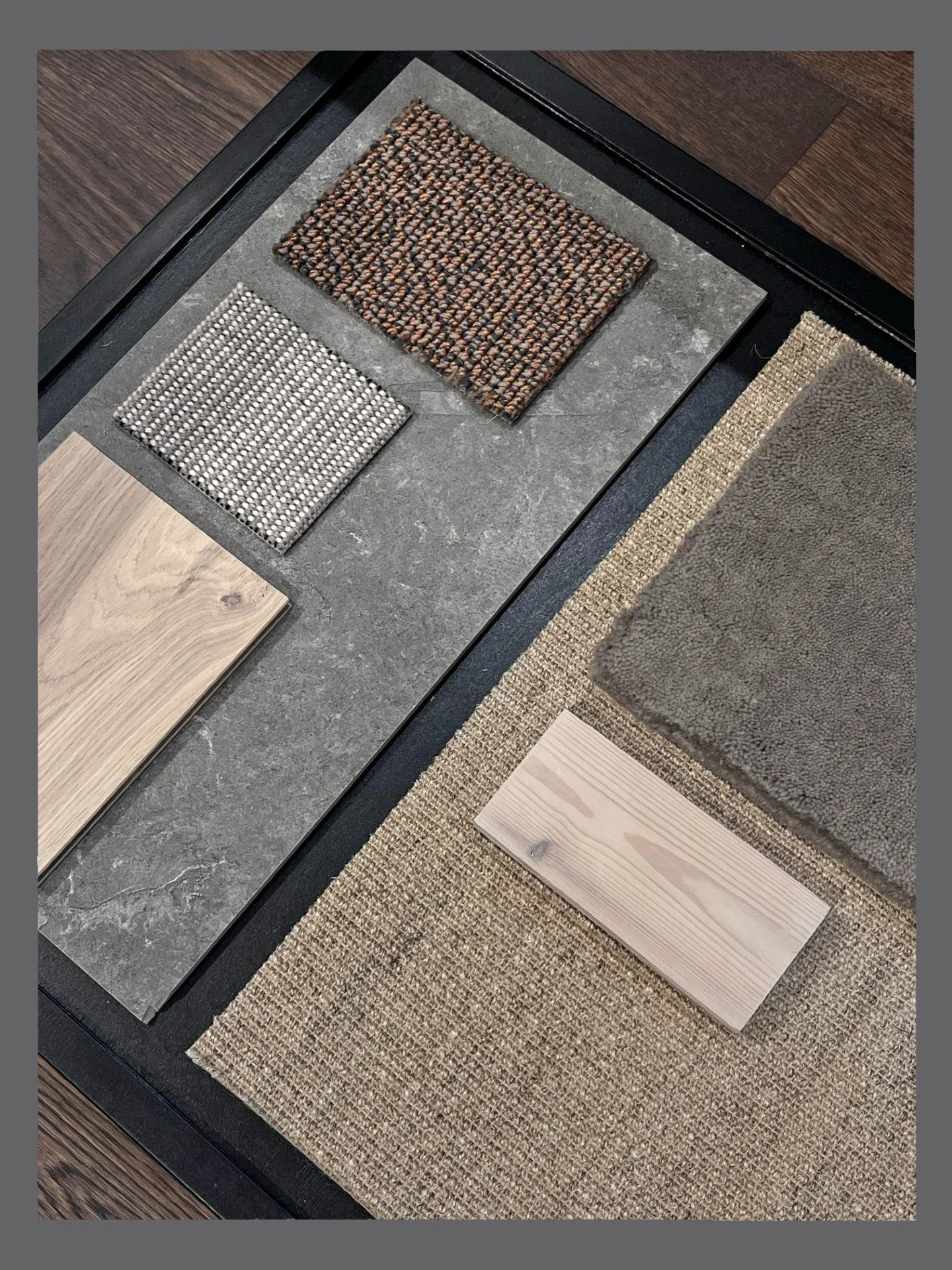 🩶

Att skapa ett hem handlar om att hitta r&auml;tt balans mellan material, f&auml;rger och texturer. En palett av naturliga toner och organiska material som tillsammans ger v&auml;rme och harmoni.

#matta #helt&auml;ckningsmatta #kvadratmeter #stoc