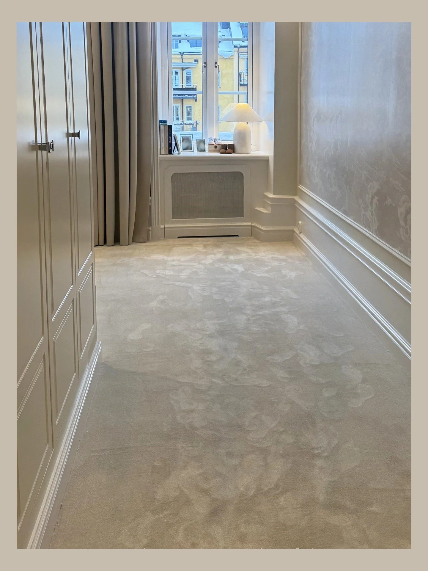 ☁️
Som att sova p&aring; moln, Finns det n&aring;got mysigare &auml;n en mjuk helt&auml;ckningsmatta under f&ouml;tterna?

Den h&auml;r fina bilden fick vi fr&aring;n en kund som valde att ge sitt hem en varm och ombonad k&auml;nsla. Valet blev matta