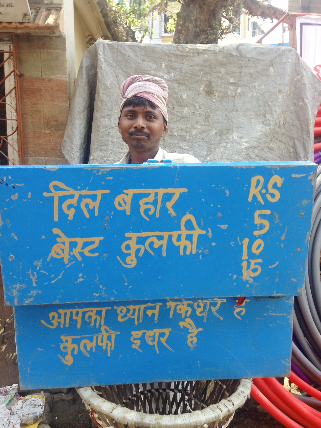 The man who pockets all our pocket money in summer. Khar-Danda, Mumbai