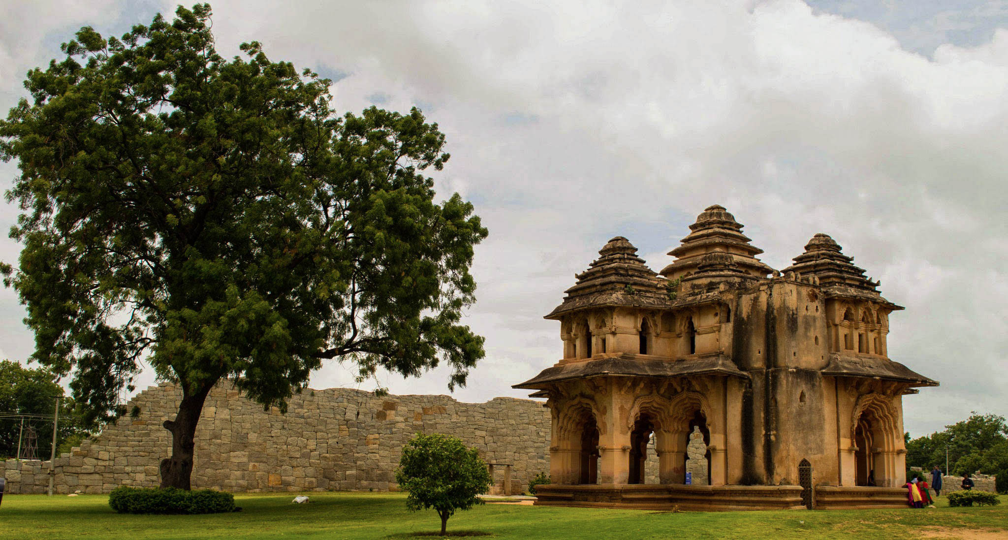 The Kamal Mahal, a part of the arena built for queens and princesses