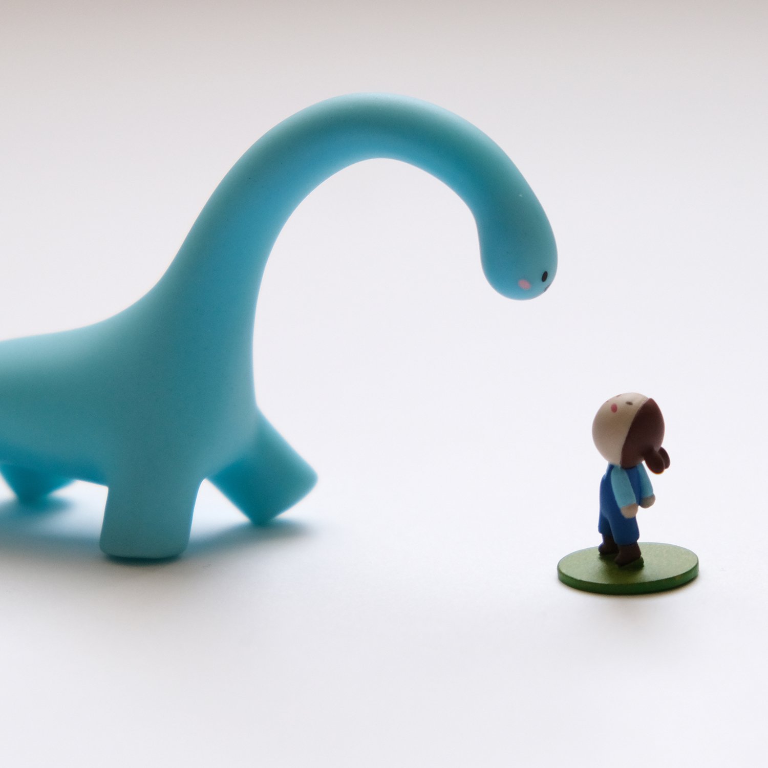 Long Dino and Emma 長恐龍和小女孩  限量版