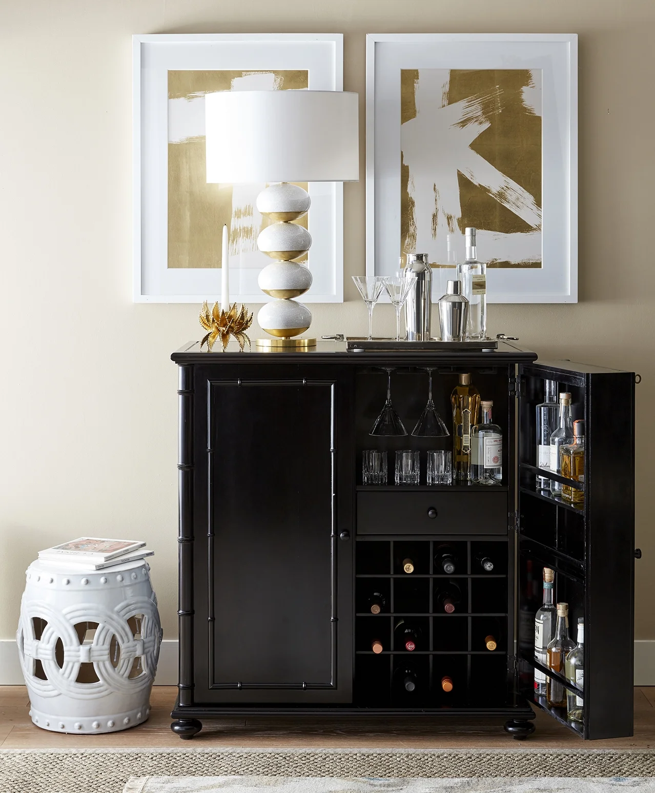 Bar 1 B18_HampsteadBar_v2_100617_Mockup.jpg