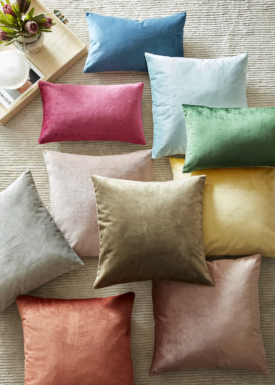 Bedding 3 C17 SolidVelvetPillows_v2_161005.jpg