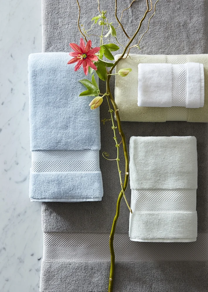 TOWELS+4+B17_AerospinTowels_v5.jpg