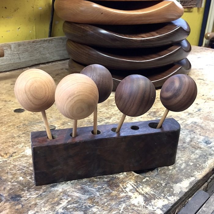 GarnyMetalCherryWalnut_01.jpg
