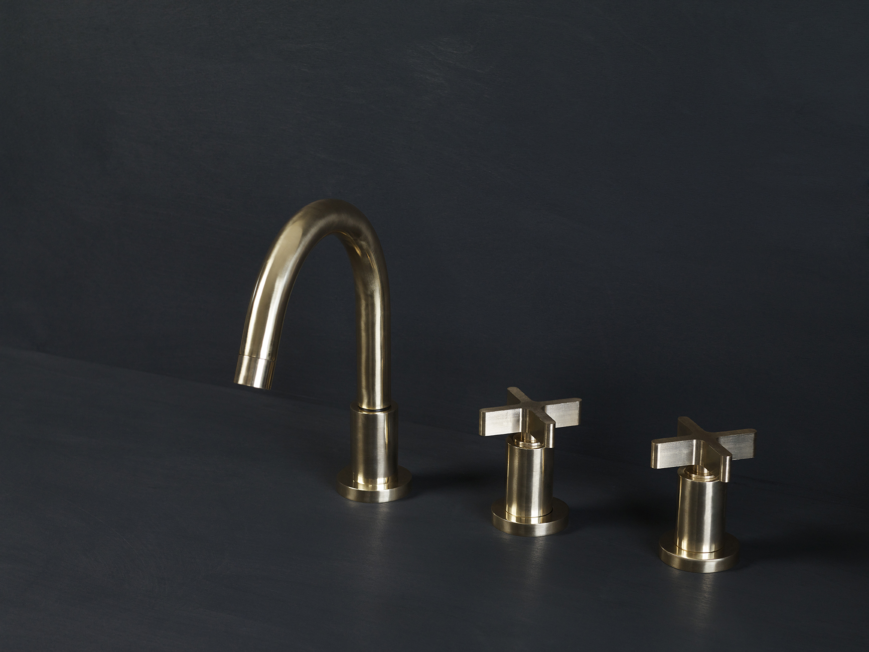Deck Mounted Bath Taps Handcrafted From Solid Brass