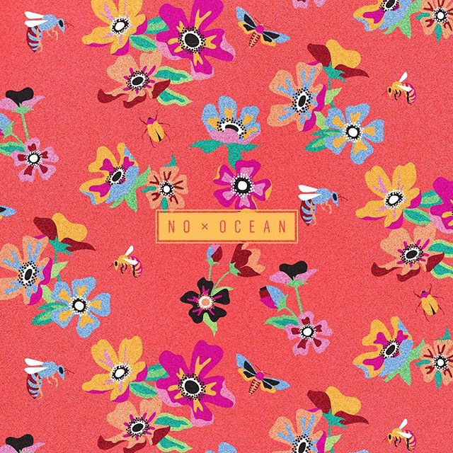 summer floral 🌺🌿🐝 #surfacepattern #nooceanco #surfacedesign #patterndesign #textiledesign #pattern