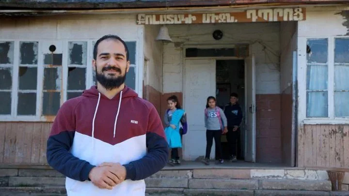 ԱՐՑԱԽԻ ՔՈԼԱՏԱԿ ՀԱՄԱՅՆՔԻ ՖԻԶԻԿԱՅԻ ՈՒՍՈՒՑԻՉԸ