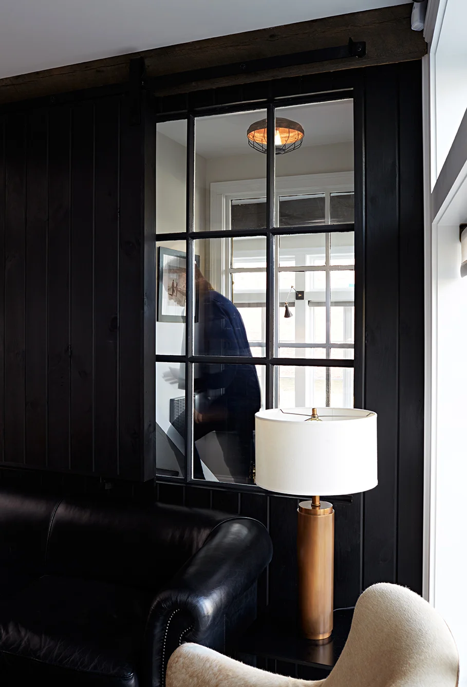 A cut-through window allows light and connection from The Restaurant into the Barroom, and the entrance to guest rooms in The 1820 Building. 