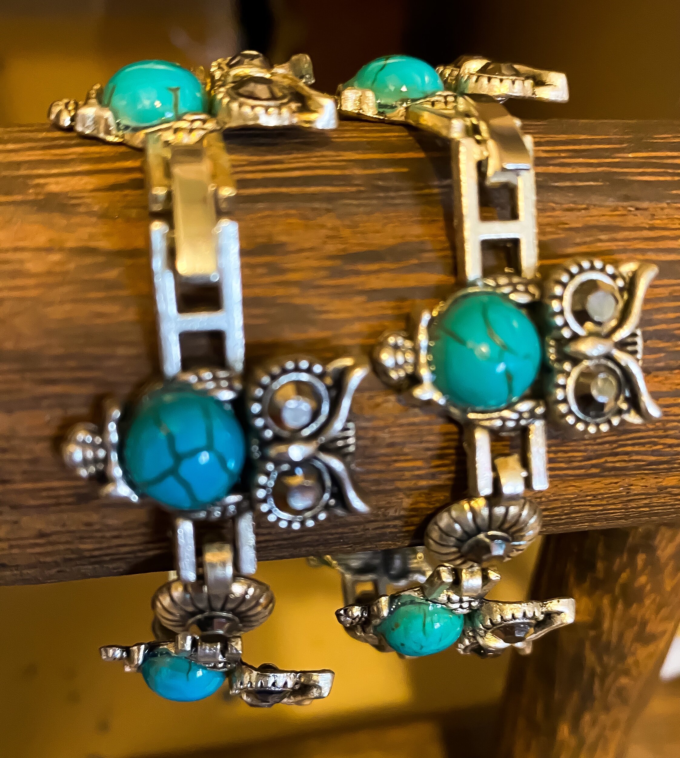 4DF8E68D-2774-4C3F-AEB3-B92A95675AB5