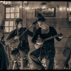 Trempealeau, WI  |  The Historic Trempealeau Hotel &amp; Saloon w/ Kelley Smith