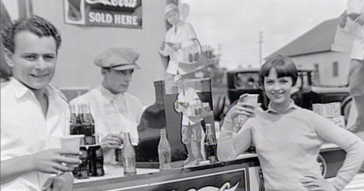 Louise and Buster Collier, aka the love birds, 1926