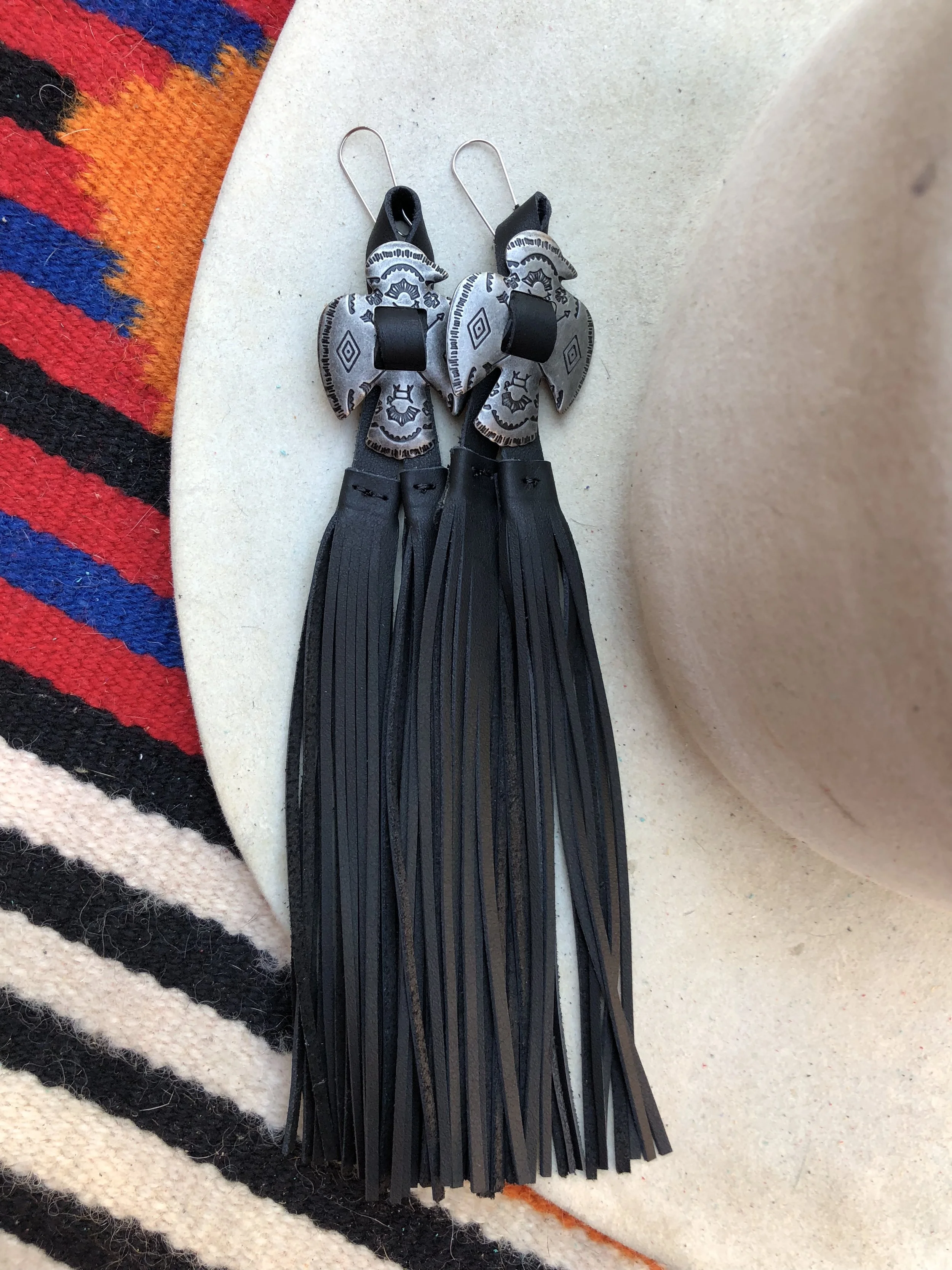 AD8D763E-EE80-4D41-8F66-C28A76768701