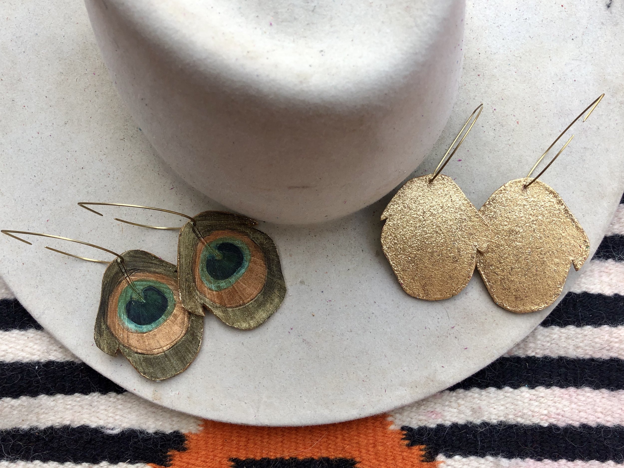 4ADEA29B-2595-4311-ABEB-89802CB5053A