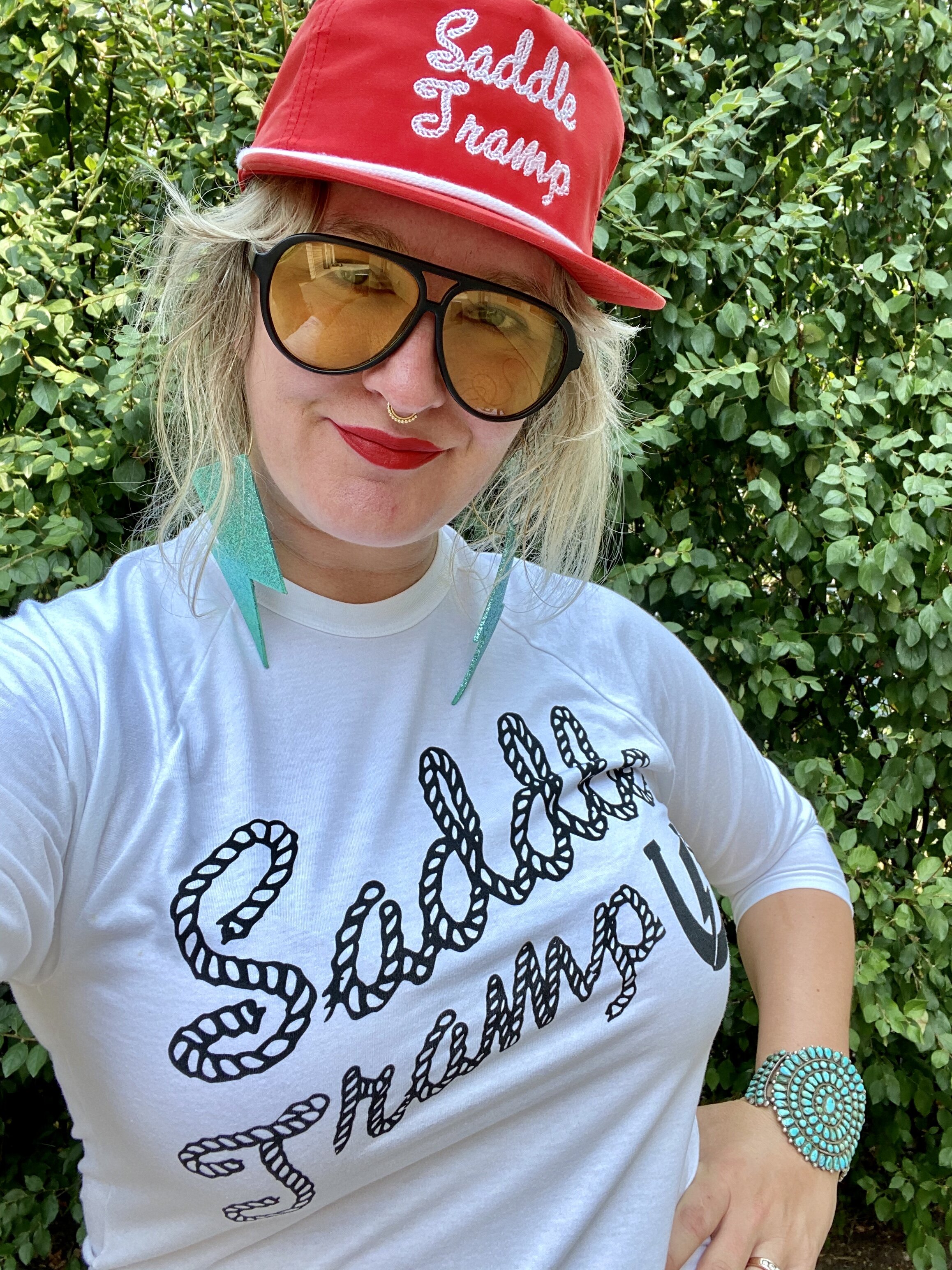 4C986CC6-5B90-4EB8-B6AB-F08122D2AD81