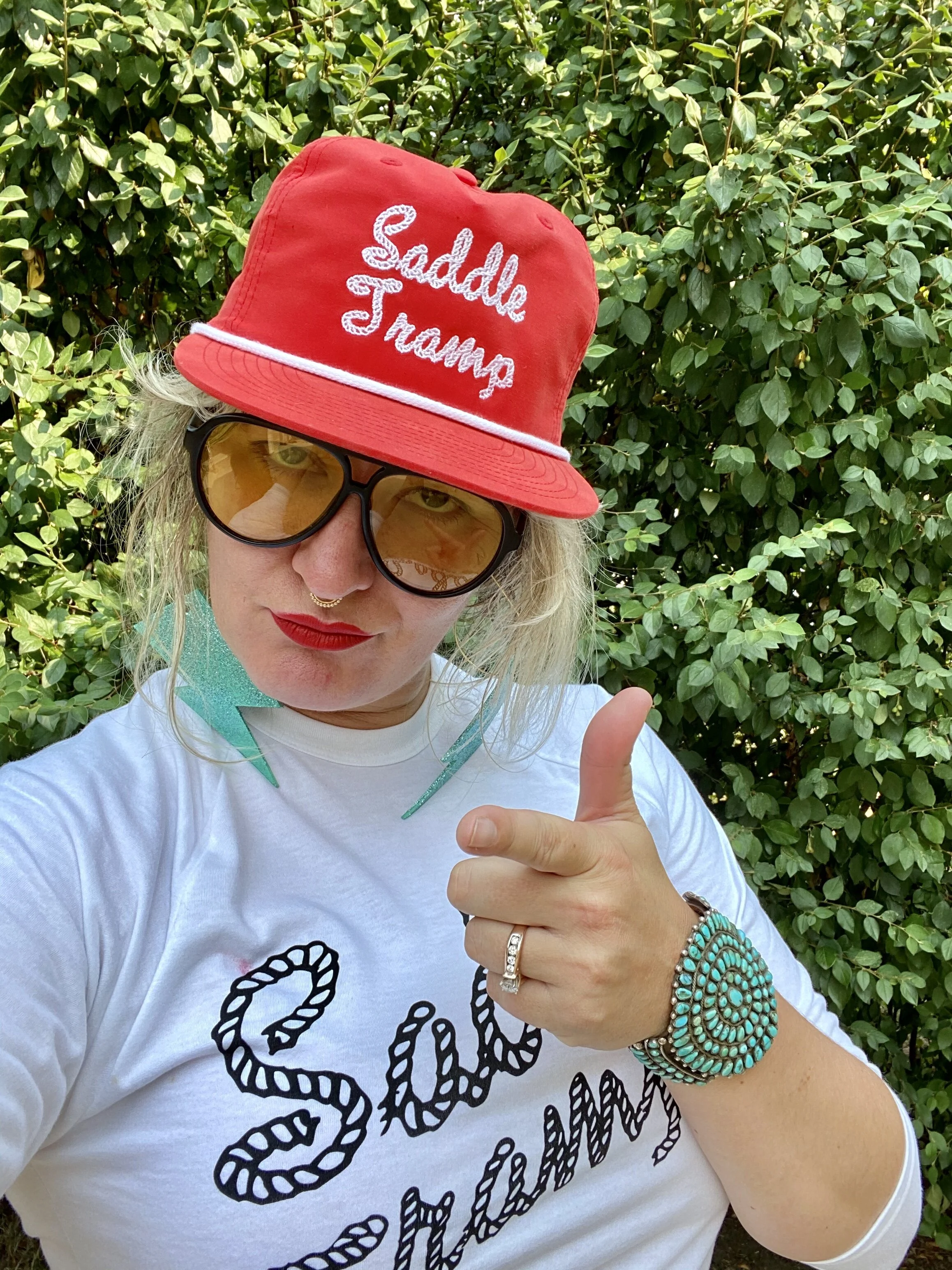 6BC9F4CA-6C31-42F3-A84C-B23AD5C56478