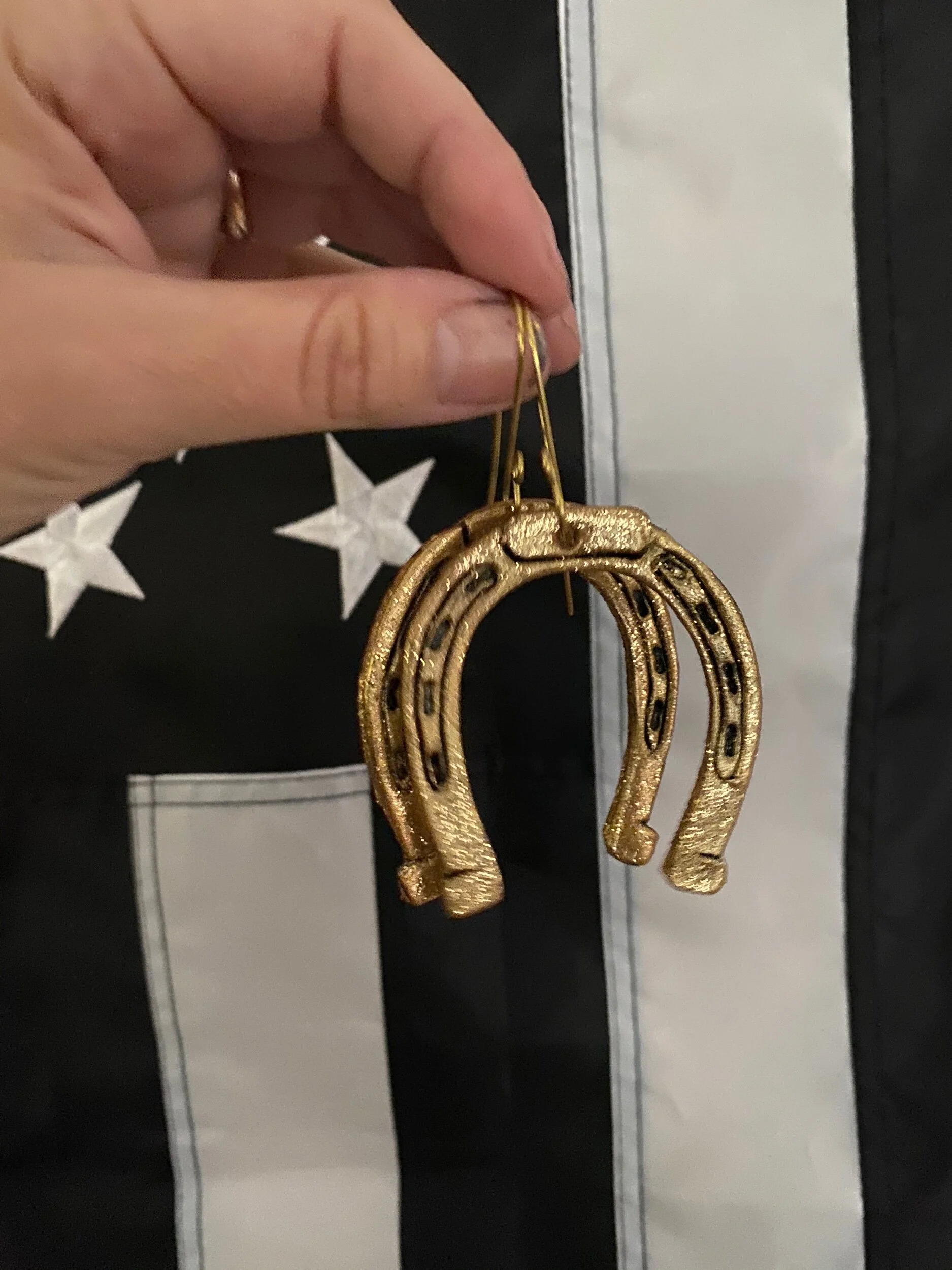 02E1F858-6DF6-4019-99E7-21CA5C445F25