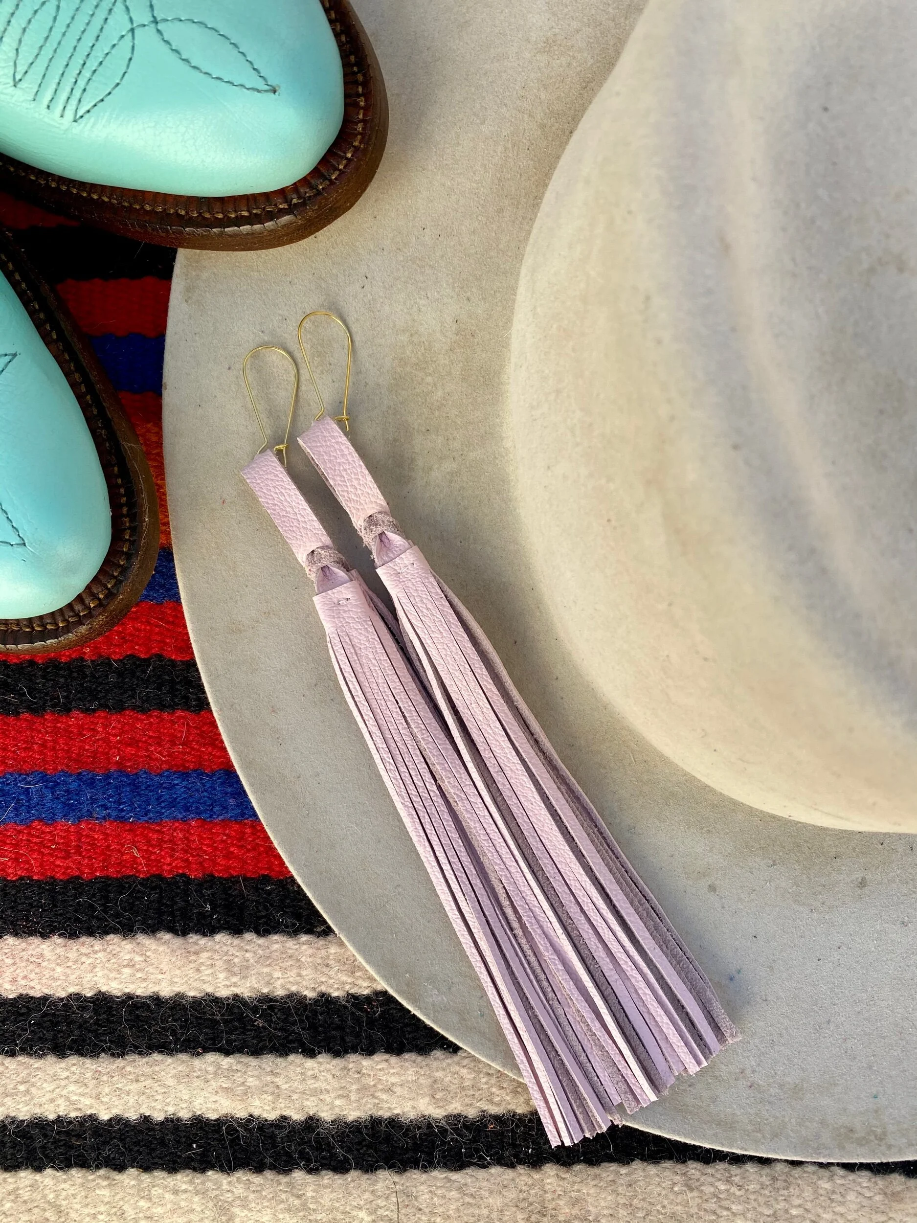 87EA70A3-213E-4B7B-8187-E2CE9D8EC2B3