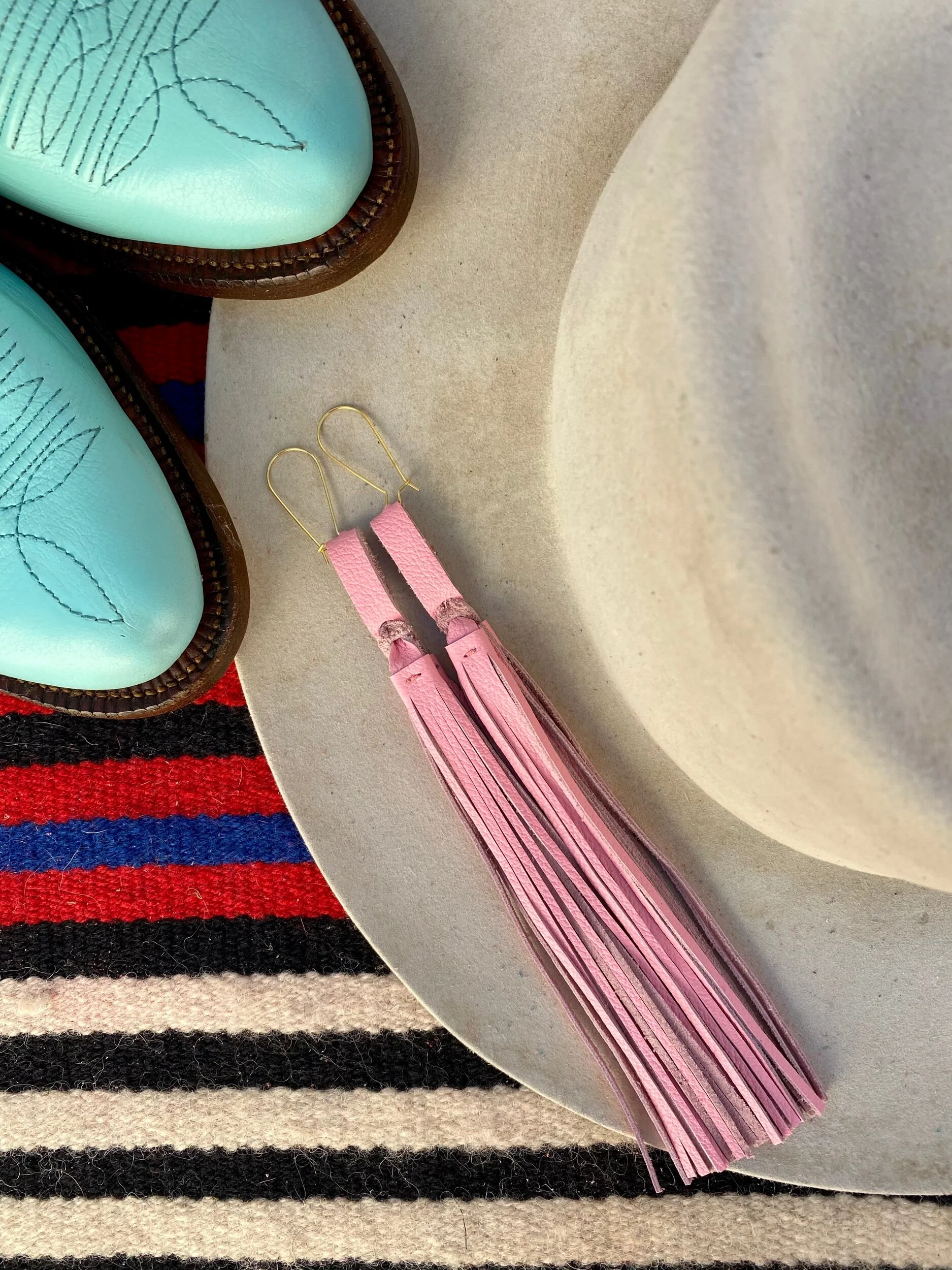 3E62E8BA-9582-4A1D-A474-A9540DA42DCA