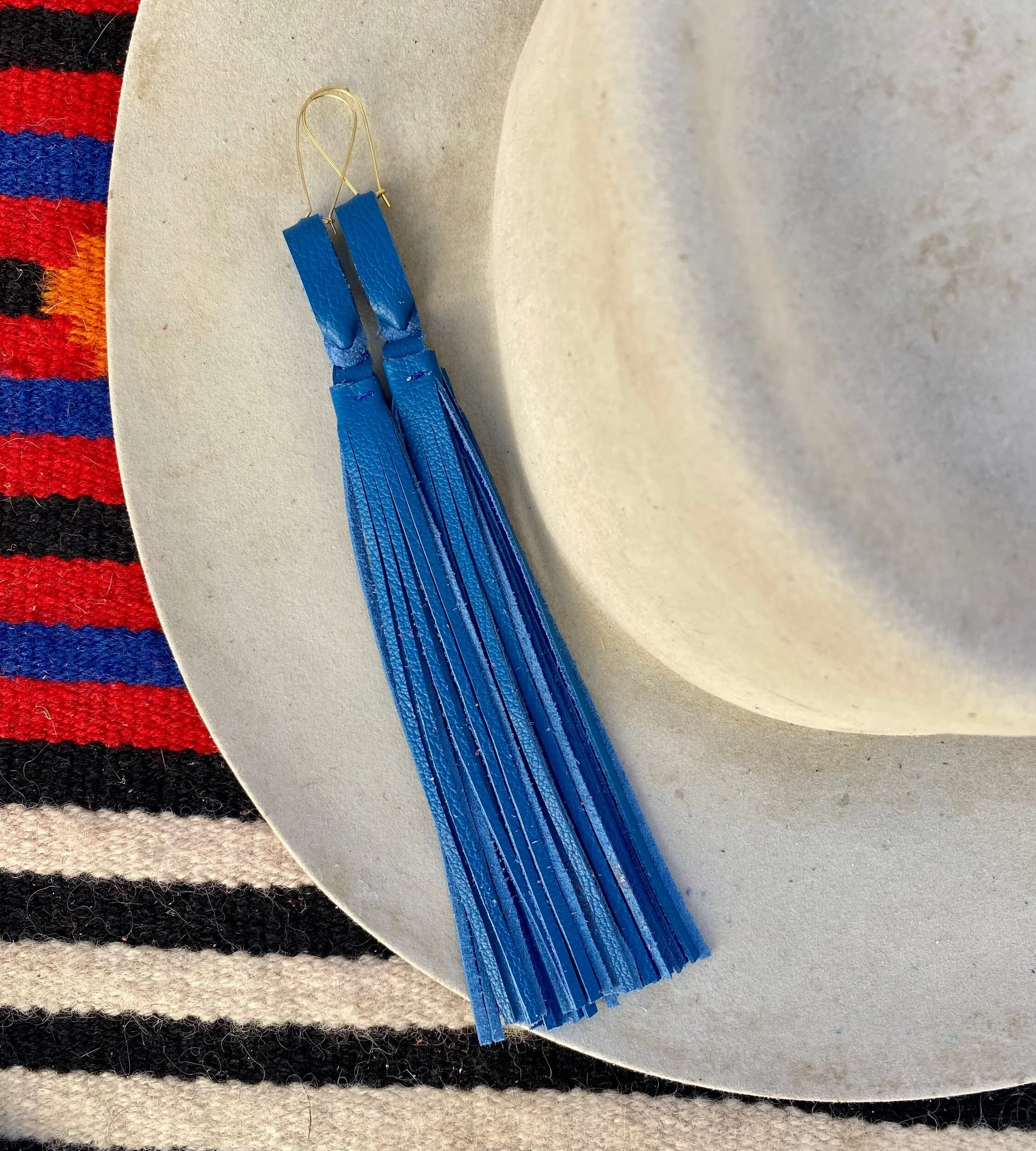 33A7CB25-BF68-4486-B7A3-C136A906B7EE