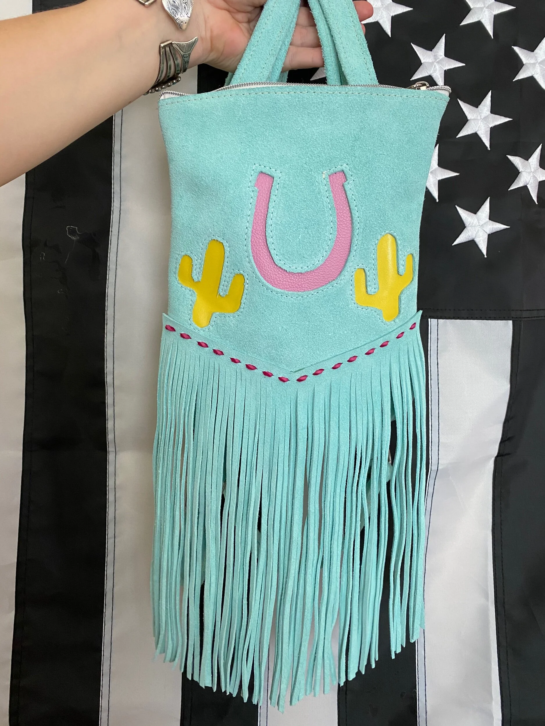 45F0C25B-242E-4B76-8B0D-537A24977DCE