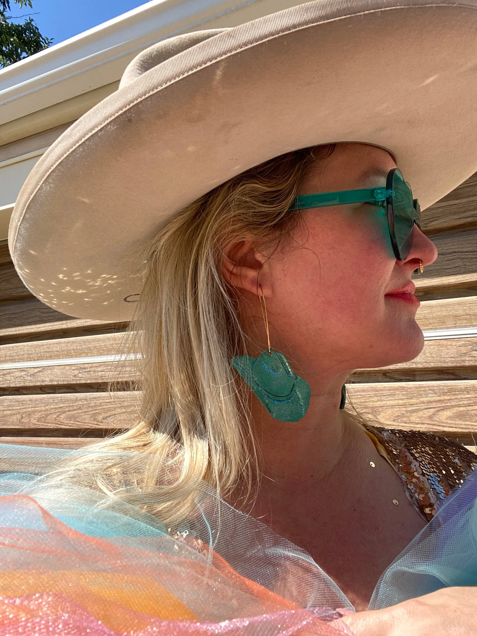 95F72CA8-B36A-4FF5-8E93-15D553E5CB61